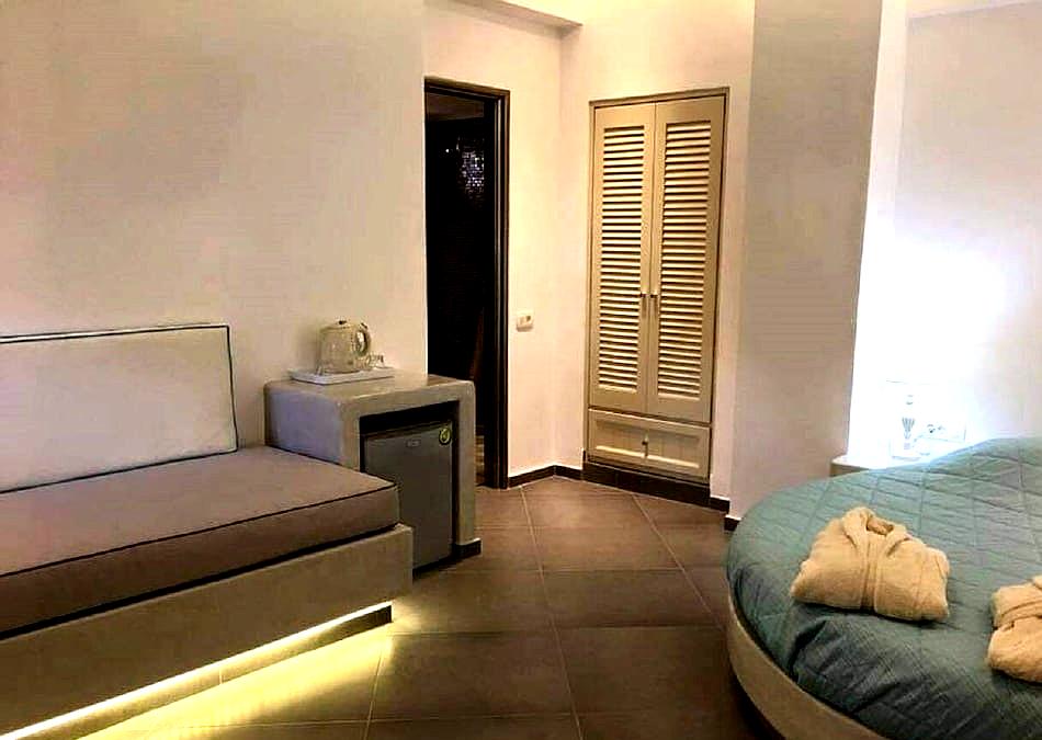 Blue Suites Image 1